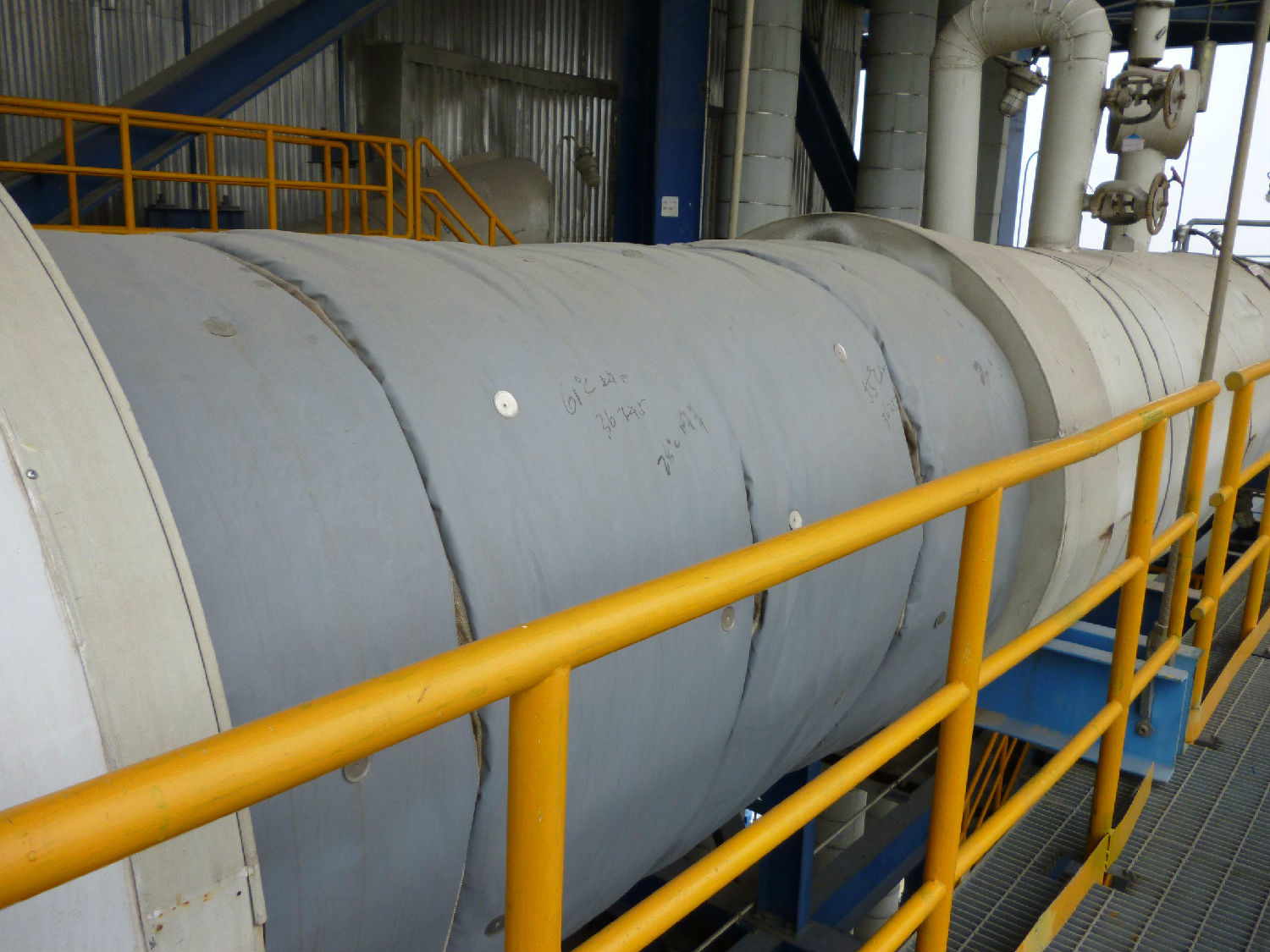 电厂主管道保温结构图-火龙耐材提供